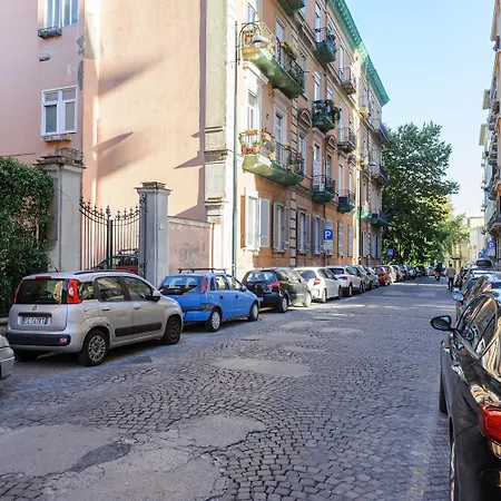 Via Aniello Falcone 72b-3